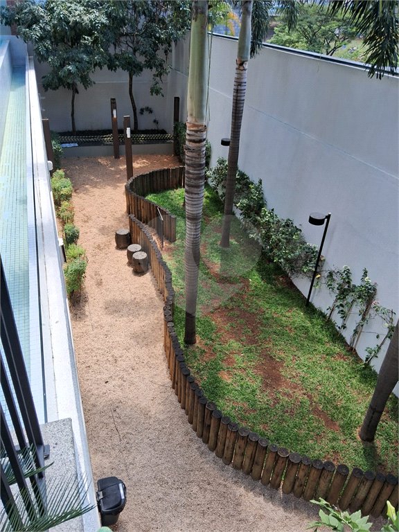 Apartamento à Venda na Bela Vista com 40 m2 de 1 Suíte em Andar Alto