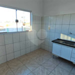 ?Oportunidade Única em São Carlos: Salão Comercial + Casa Independente nos Fundos – Ideal para Investidores!