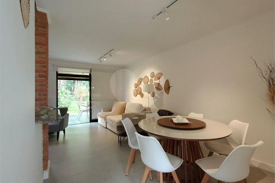 Villagio à venda com 2 quartos, sendo 1 suíte,  em Riviera de São Lourenço, Bertioga, SP