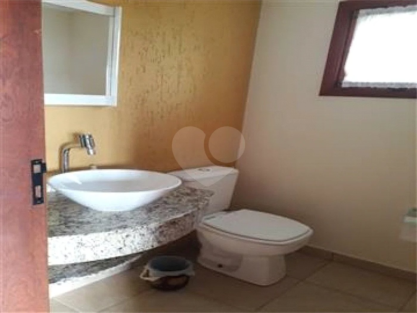 Casa à venda com 3 suítes em Estância Santa Maria do Laranjal, Atibaia, SP