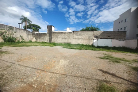 Terreno em Atibaia com 600 metros, pronto para construir, perfil para projetos residenciais e comerciais, excelente localização