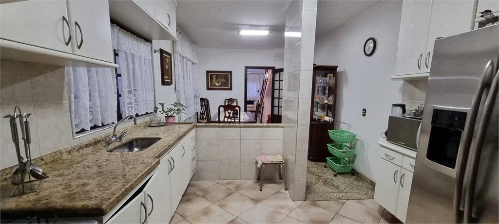Casa à venda com 3 quartos, sendo 3 suítes, em Vila São Francisco, São Paulo - SP
