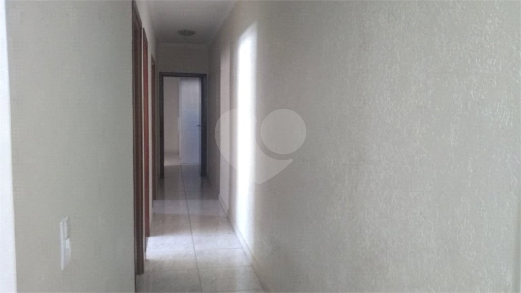 Casa térrea para venda ou locação no Santa Felícia.