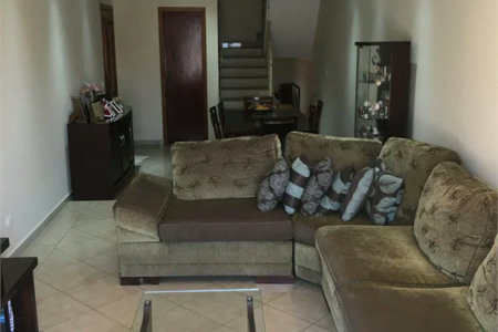 Sobrado com 4 dormitórios, 3 suítes e 4 vagas de garagem