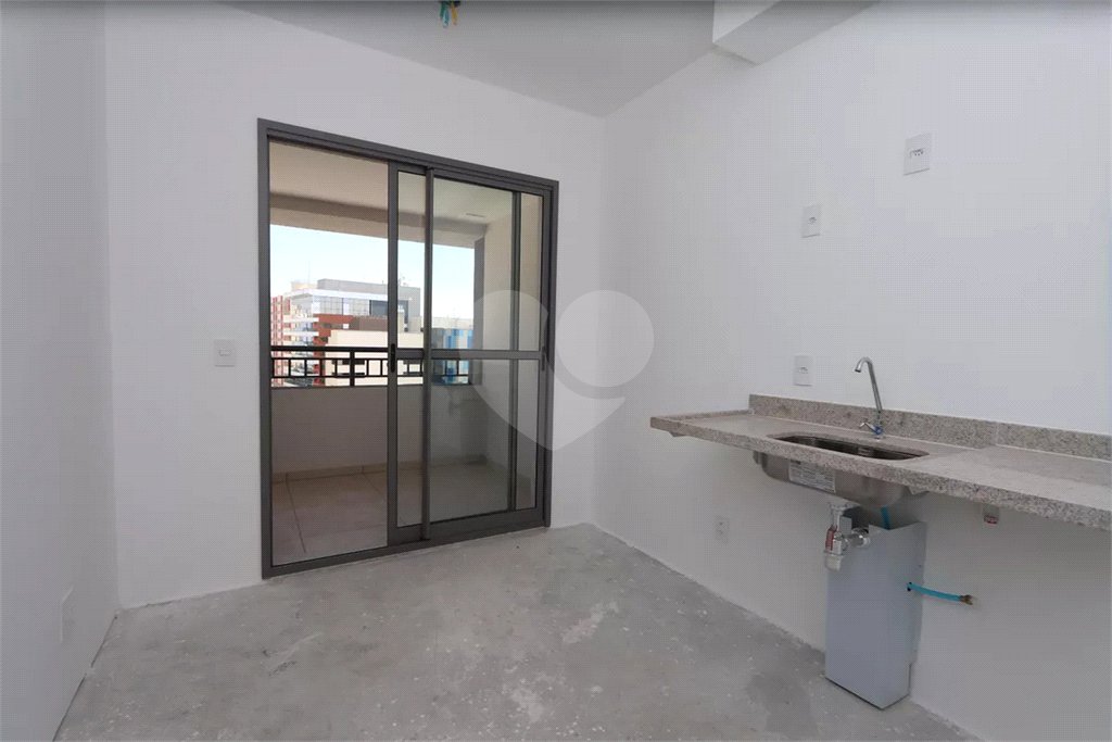 Studio à venda na V.Mariana - 30m2 - 350 metros metrô Paraíso
