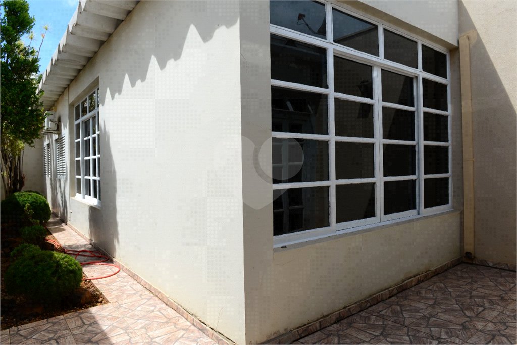 Casa térrea em Araraquara/SP.