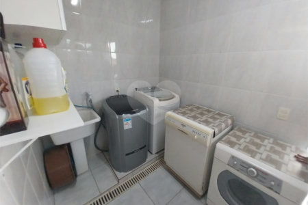 Casa Térrea Disponível para Locação e Venda no Condomínio Vilaggio Capriccio