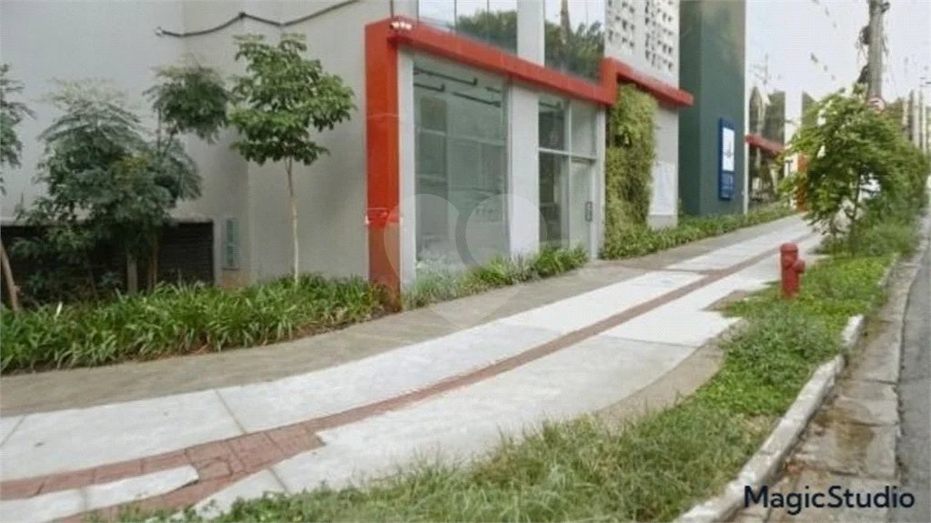 Loja com 52 m² , a 250 metros da estação Butantã , linha amarela do metrô.