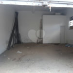 CASA RESIDENCIAL A VENDA E 3 LOJAS COMERCIAIS NO MESMO IMÓVEL