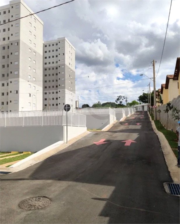 Apartamento à venda no condomínio Parque dos Manacás