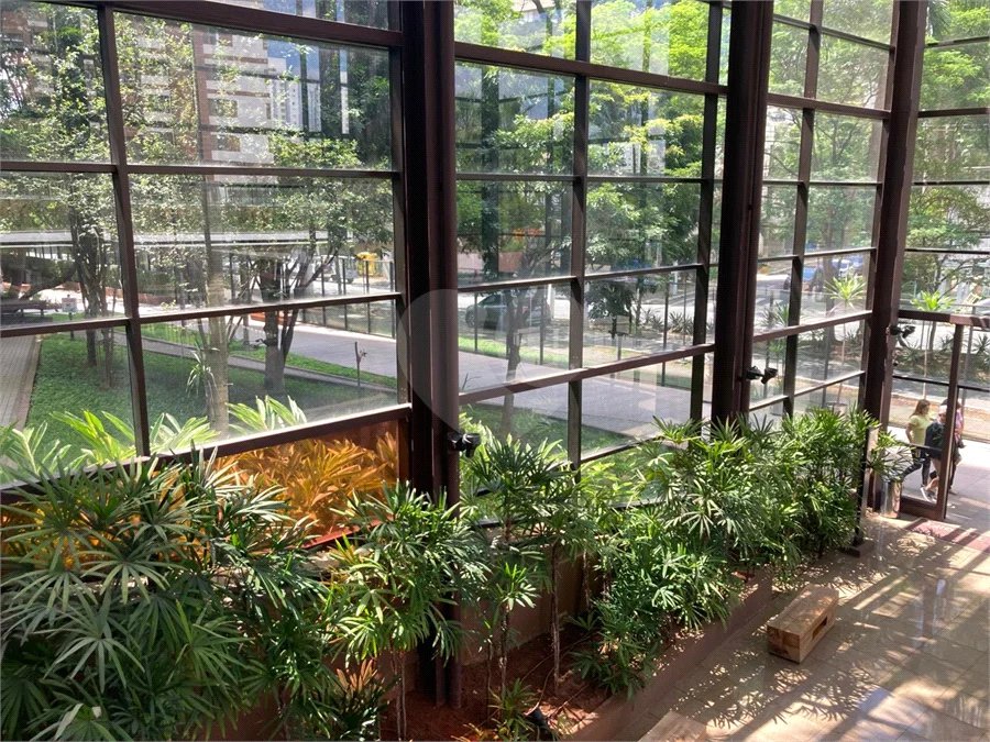 Apartamento para alugar com 4 suítes em Chácara Santo Antônio, São Paulo, SP