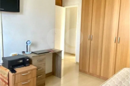 Apartamento á venda na Mooca de 89m² com 2 dormitórios, sendo 2 suítes e 2 vagas.