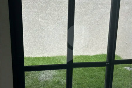 Casa à venda com 3 quartos, sendo 1 suíte, no condomínio Marselha VI, São Roque - SP