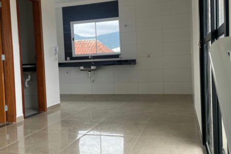 Sobrado à venda com 2 quartos, sendo 1 suíte, em Jardim Princesa, Praia Grande - SP