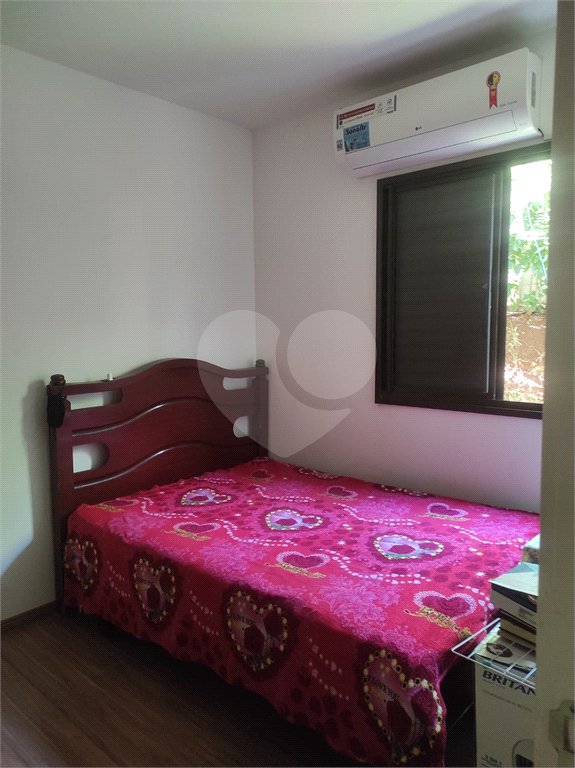 Apartamento no Condomínio Ipê Branco .