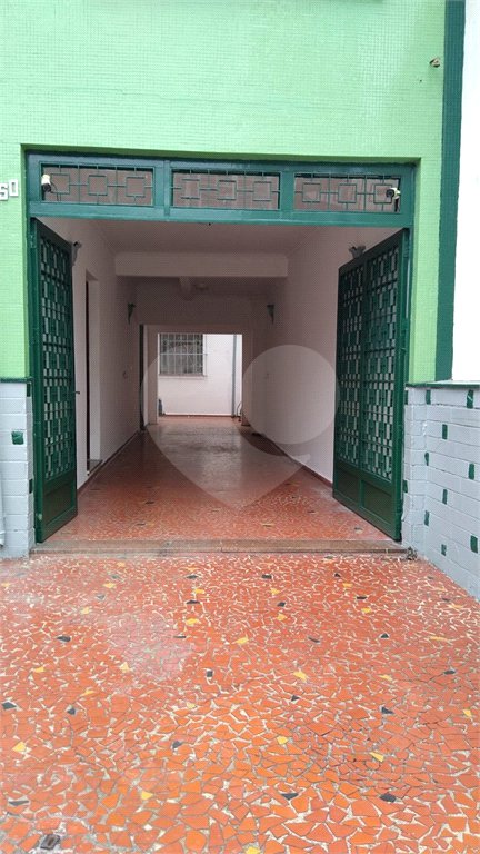 Sobrado a Venda na Mooca, com 248 m²