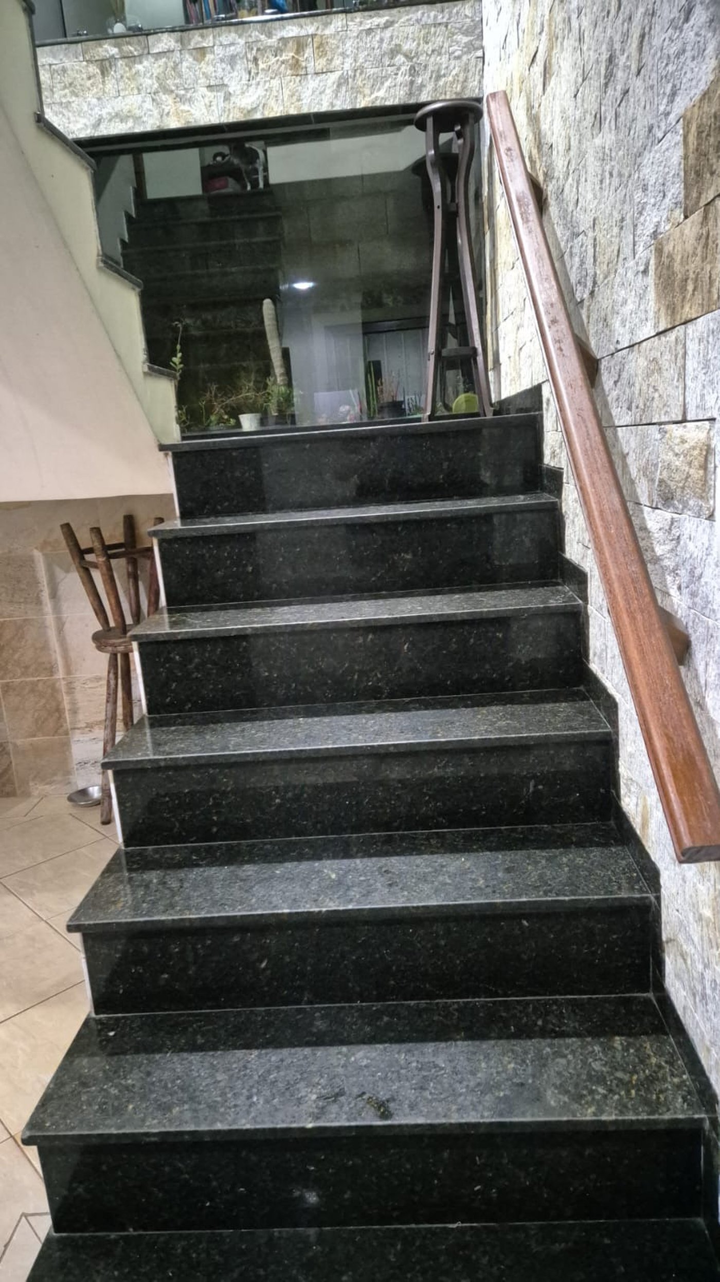 Casa à venda com 5 quartos, sendo 3 suítes, em Real, Praia Grande - SP