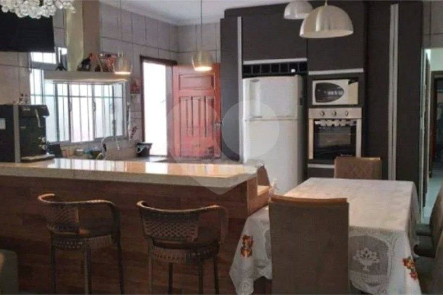Execelente casaà venda no bairro Jardim São Luiz