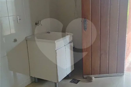 Casa à venda com 3 quartos, sendo 2 suítes, no condomínio Cafezal VI, Itupeva - SP