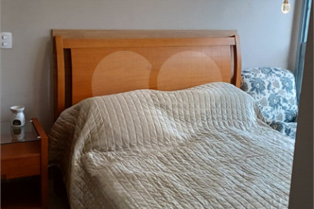 Apartamento a venda na Saúde 2 dormitórios com 2 vagas de garagem demarcadas. Aceita e estuda Permuta.