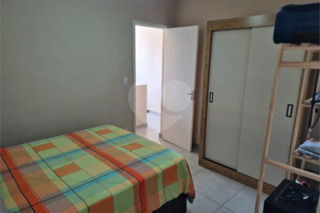 Casa em condomínio à venda em Valinhos no Residencial Santa Elisa com possibilidade de permuta por apartamento