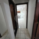 Casa térrea à venda no Douradinho com 2 quartos e edícula com mais dois quartos e 2 banheiros.