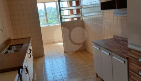 Apartamento à venda com 3 quartos, sendo 1 suíte,  em Santo Amaro, São Paulo, SP