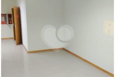 Loja com 280 m² para locação na Penha