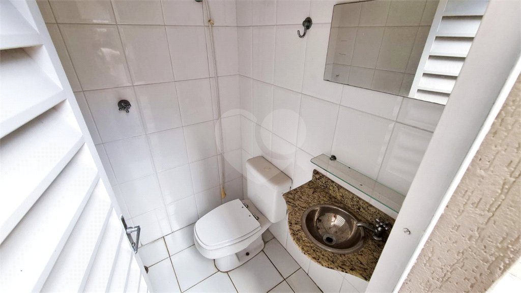 Sobrado com 4 suítes, 5 vagas e Piscina - Palmas do Tremembé