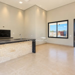 Casa à venda com 3 quartos, sendo 1 suíte, no condomínio Terra Ville, Três Lagoas - MS