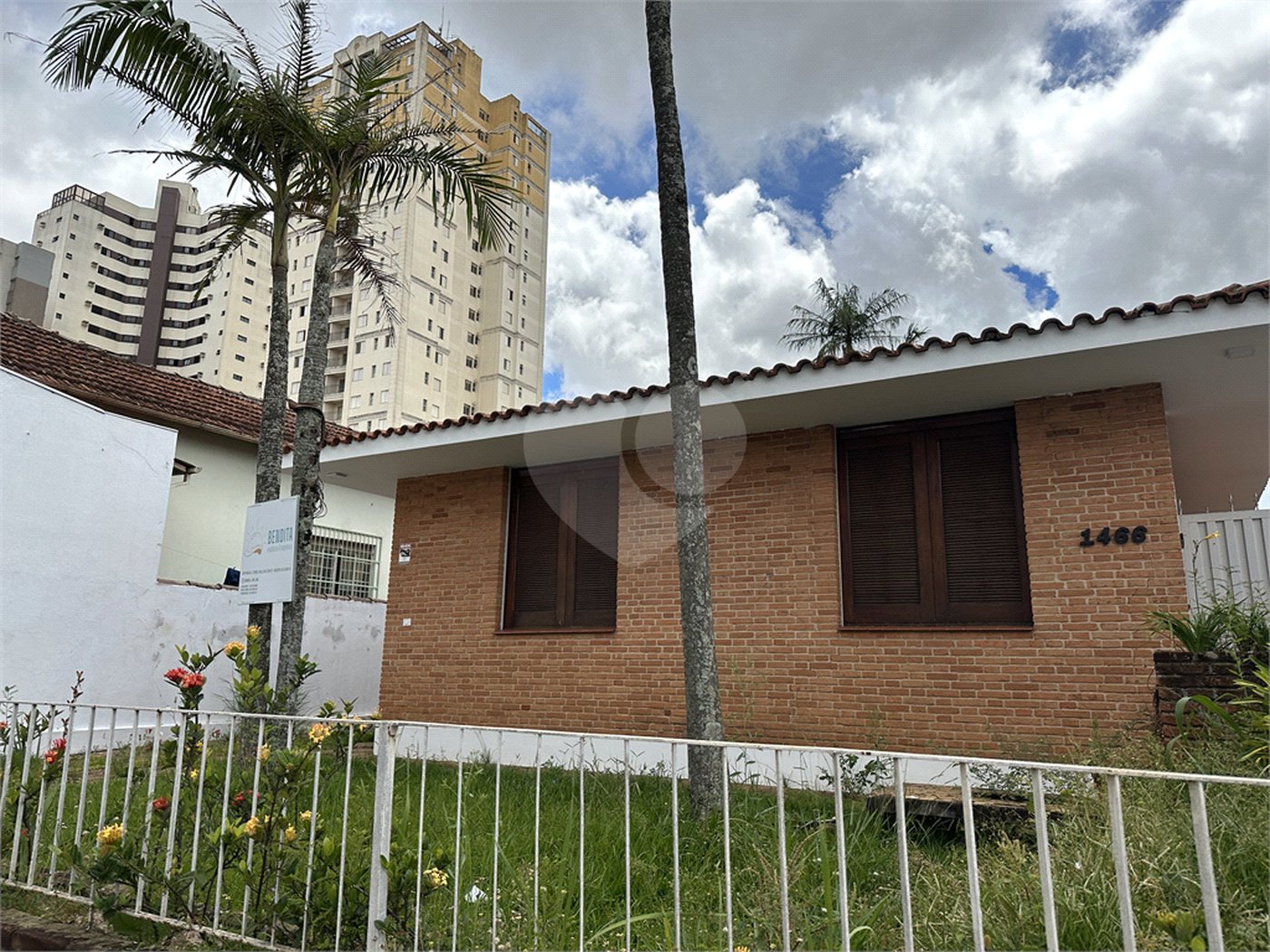 Casa térrea no Centro para venda ou locação