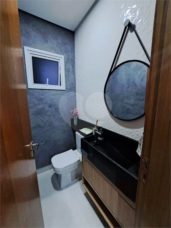 CASA A VENDA 163M², 3 DORMITORIOS,1 SUITE, 2 VAGAS - JARDIM DAS INDUSTRIAS - SÃO JOSÉ DOS CAMPOS/SP.