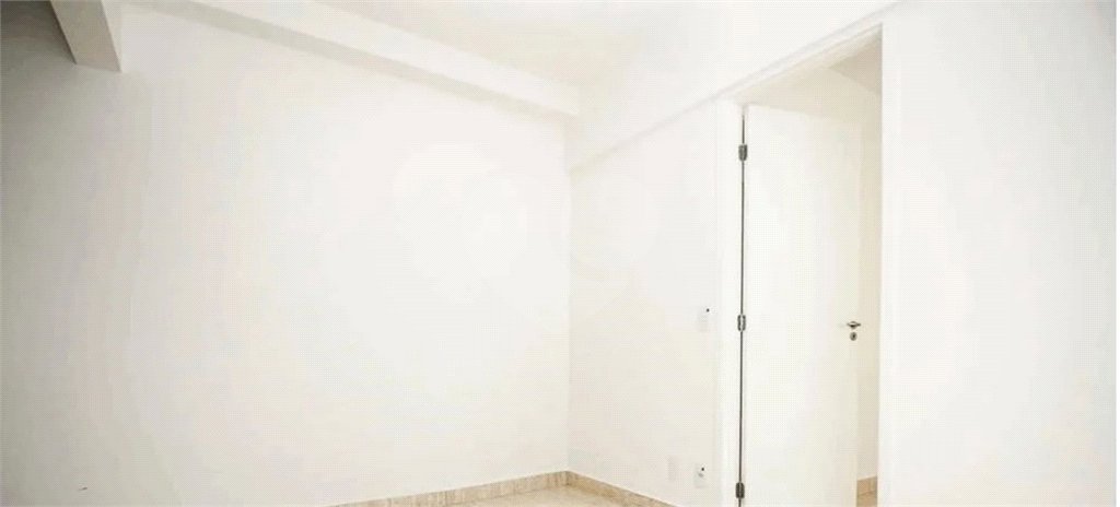 Apartamento à venda com 35m² - Bela Vista