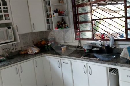 Casa Térrea para venda.
