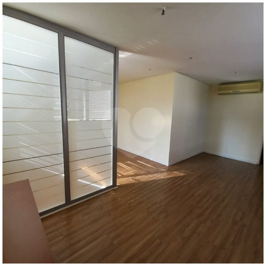 Office Tower Sala comercial à venda na Vila Olímpia, 48 m², com garagem
