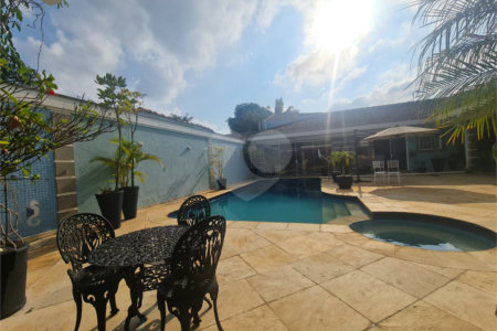 Casa à venda com 3 suítes em Interlagos, São Paulo, SP