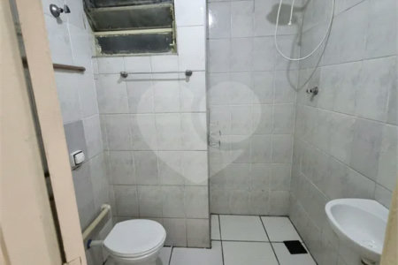 Stúdio na Barra Funda à venda.