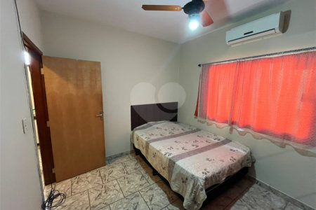 Casa a venda com 2 dormitórios na Vila São José