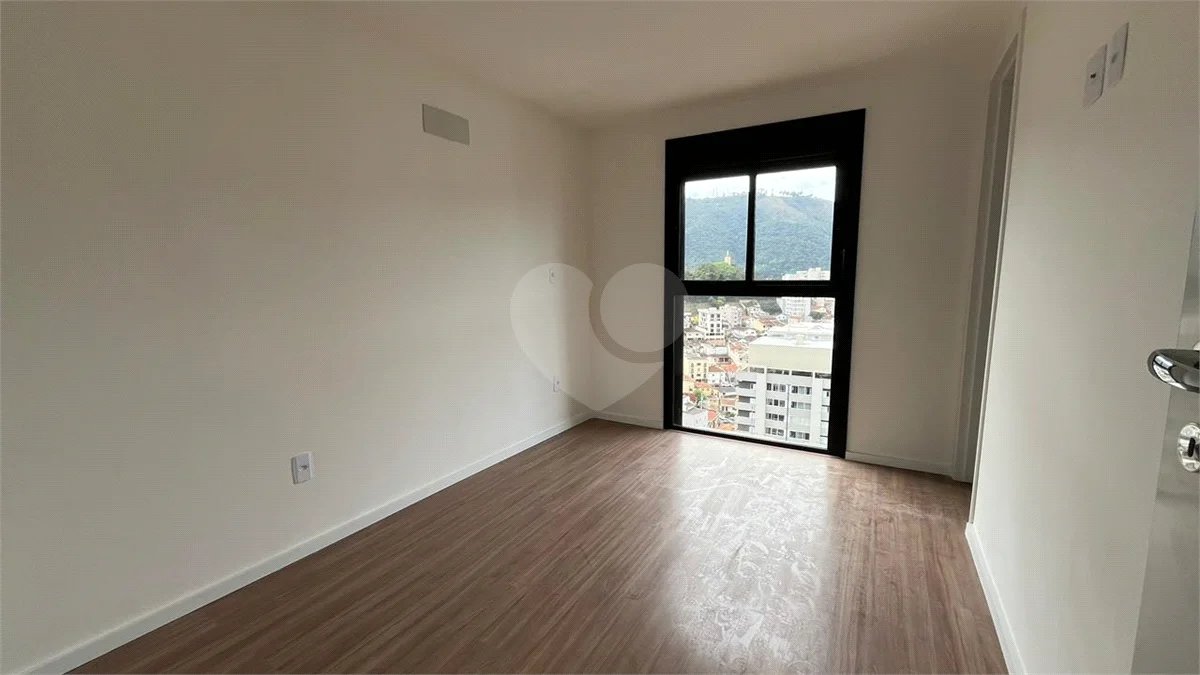 Apartamento à venda com 3 quartos, sendo 3 suítes, no Centro, Poços de Caldas - MG