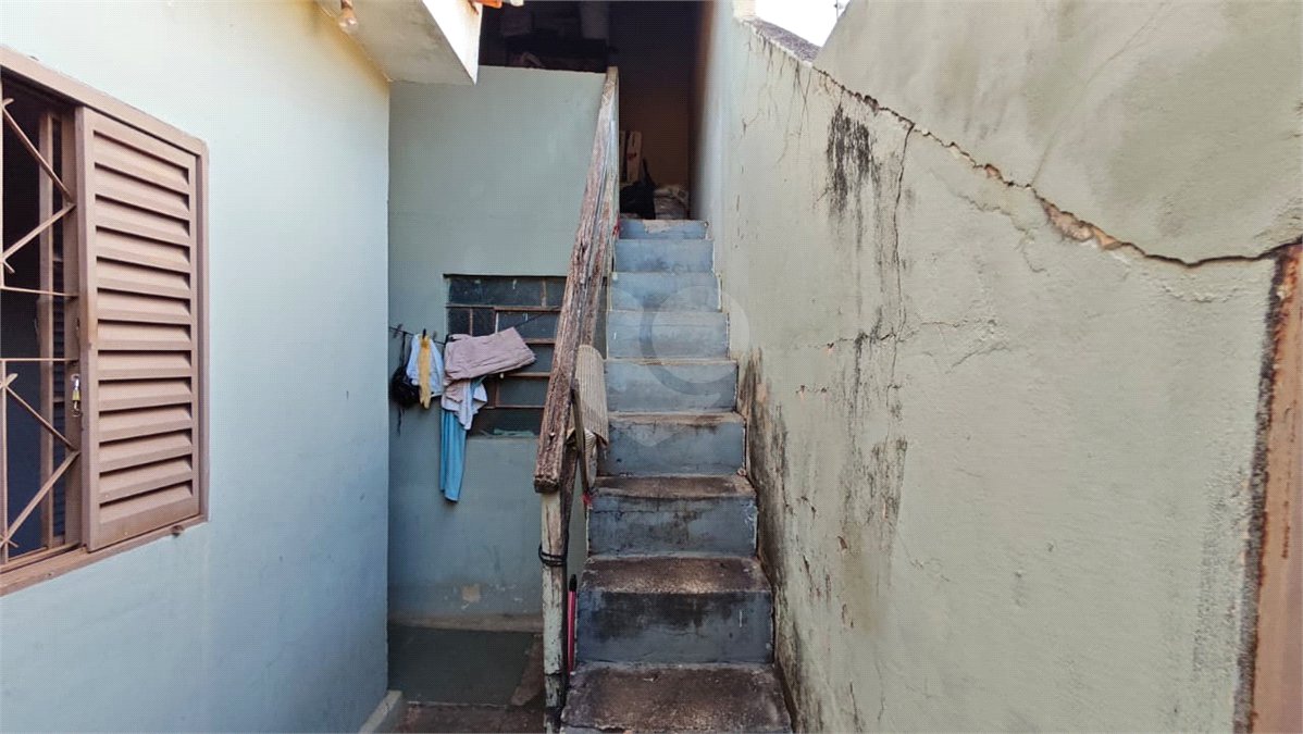 Oportunidade Única no Santa Felícia: Casa 3 dormitórios, Conforto, Espaço de Sobra e a Melhor Localização de São Carlos!