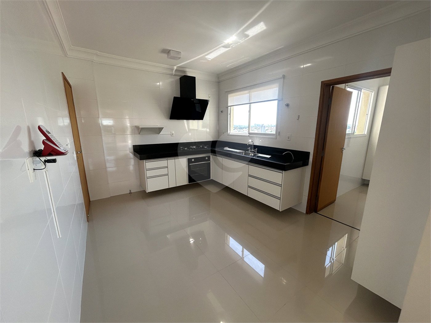 Cobertura de Alto Padrão no Centro de São Carlos – Sofisticação, Espaço e Conforto!