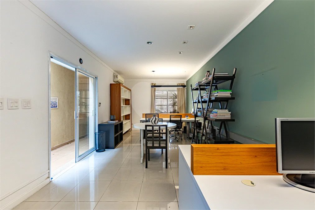 Casa comercial com 172m² , 1 vaga de garagem , à venda no bairro das Perdizes.