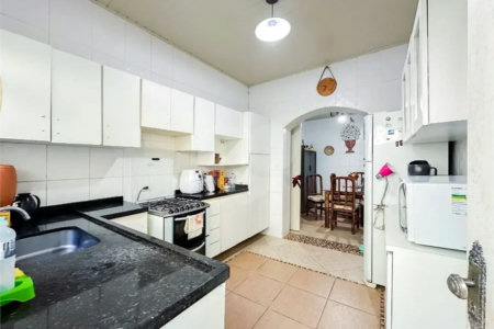Casa á venda em condominio em Caieiras SP