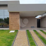 Casa térrea no Condomínio Reserva Imperial.
