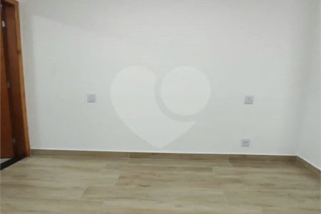 Sobrado à venda na Vila Carrão, 3 quartos (1 suíte)