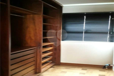 Lindo Apto Edifício Raquel Venda com Sacada gourmet.com 03 dormitórios 01 suíte