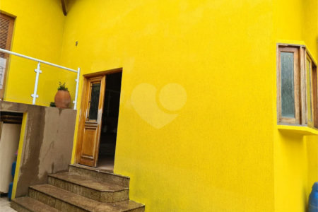Casa à venda na Vila Esperança com 230m² 3 dormitórios 1 suíte 3 banheiros 3 vagas