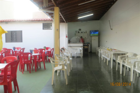Casa térrea em Araraquara/SP, na Vila Xavier.