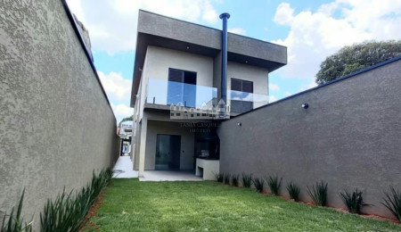 Casa à venda com 3 suítes em Alvinópolis, Atibaia, SP