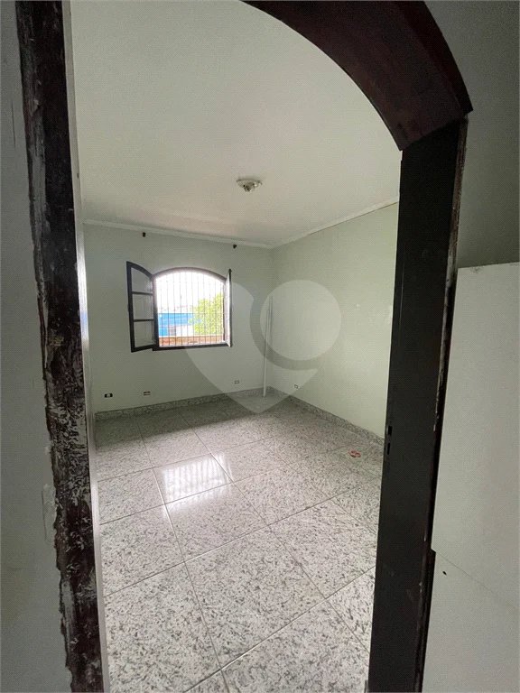 Casa com 68m², 3 dormitórios, 2 vagas, à venda em Jardim Vista Alegre.